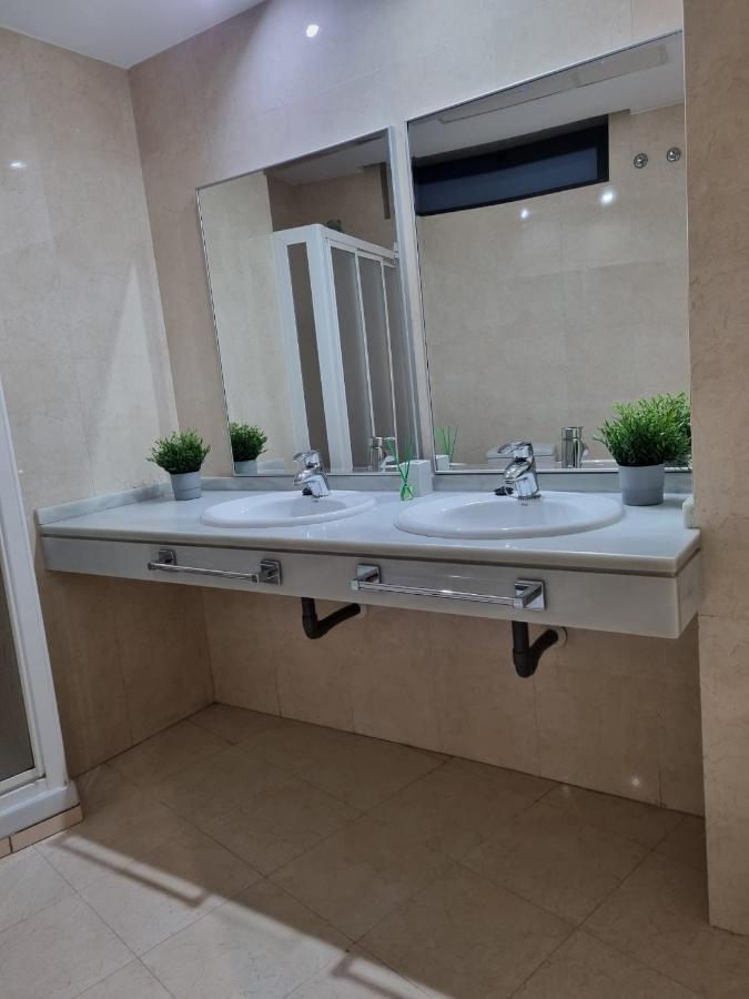 San Bernardo Family Apartment Sevilla Exterior foto