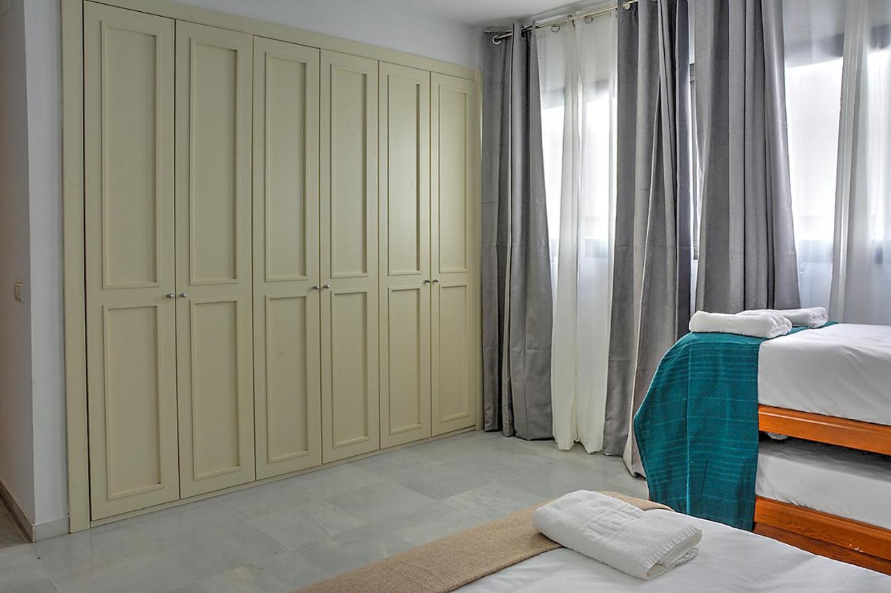 San Bernardo Family Apartment Sevilla Exterior foto